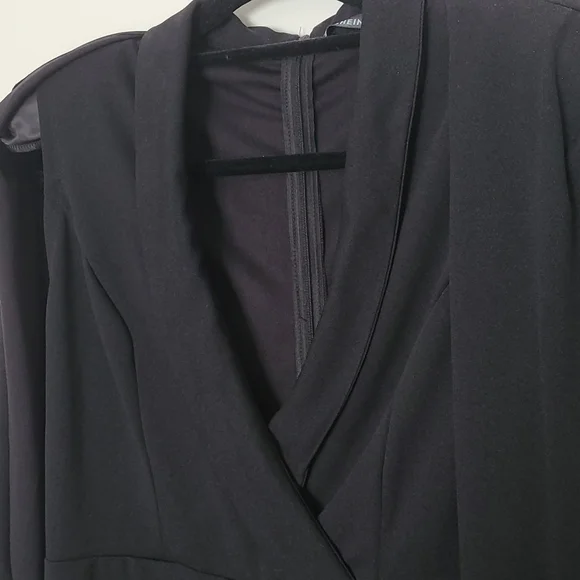 Dress - Picture 2 of 4